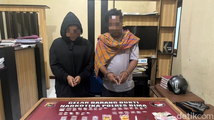Pasutri SL dan NK yang diringkus terkait peredaran sabu jaringan Bima-Lombok, Kamis, (9/1/2025).