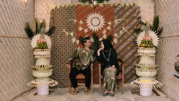 Pasangan pengantin di Banyuwangi usung konsep resepsi klasik dan ramah lingkungan