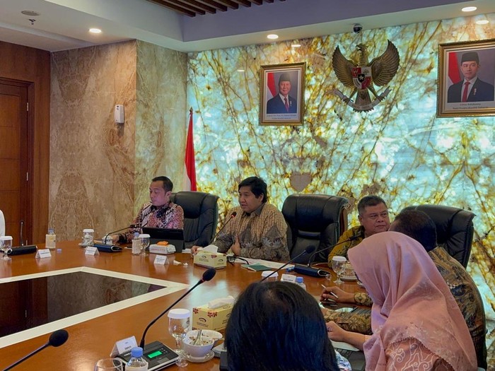 Pertemuan Menteri PKP Maruarar Sirait dengan Menteri Sekretaris Negara (Mensesneg) Prasetyo Hadi dan Kepala Badan Pengawasan Keuangan dan Pembangunan (BPKP) Muhammad Yusuf Ateh