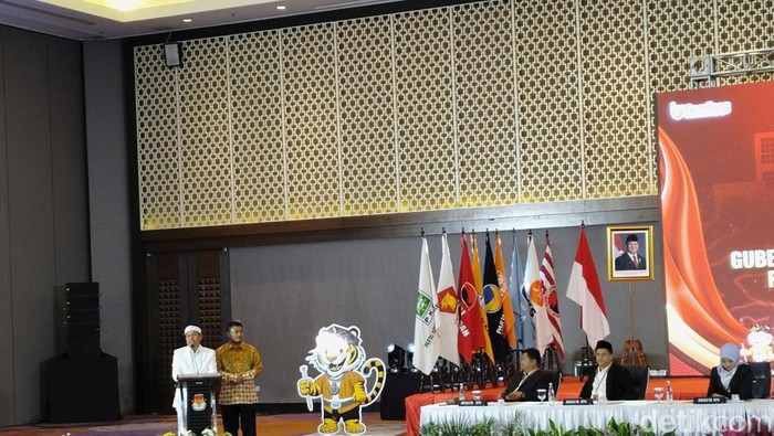 Pidato Dedi Mulyadi setelah ditetapkan bersama Erwan Setiawan sebagai Gubernur dan Wakil Gubernur Jabar terpilih pada periode 2025-2030