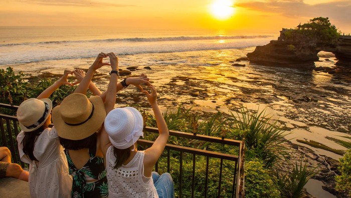 Pura Batu Bolong, Bali