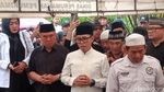 Sendu Pemakaman Abah Qomar, Eko Patrio: Saya Bersaksi Pak Haji Orang Baik