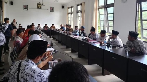 Ratusan Guru PAI di Lombok Timur Tuntut Keadilan soal tunjangan yang belum dibayarkan, Kamis (9/1/2025).