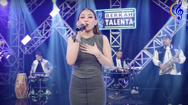 Sekti dinyanyikan oleh Shinta Arsinta