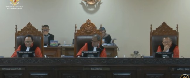 Tiada Hari Tanpa Jokes Bapak-bapak di MK Saat Sengketa Pilkada