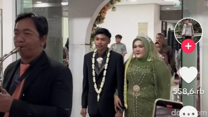 Tangkapan layar video dan foto pernikahan viral mempelai pria digantikan sepupu.