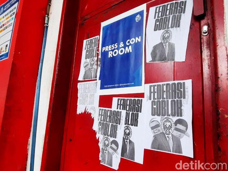 Kantor PSSI Kota Blitar Jadi Korban Vandalisme