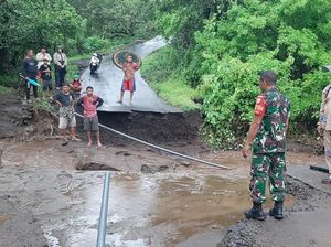 Diterjang Banjir Bandang, Jalan Penghubung di Datah Karangasem Terputus