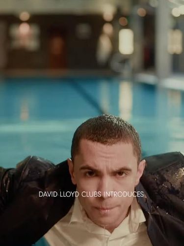 Baju Renang Sekaligus Baju ke Kantor