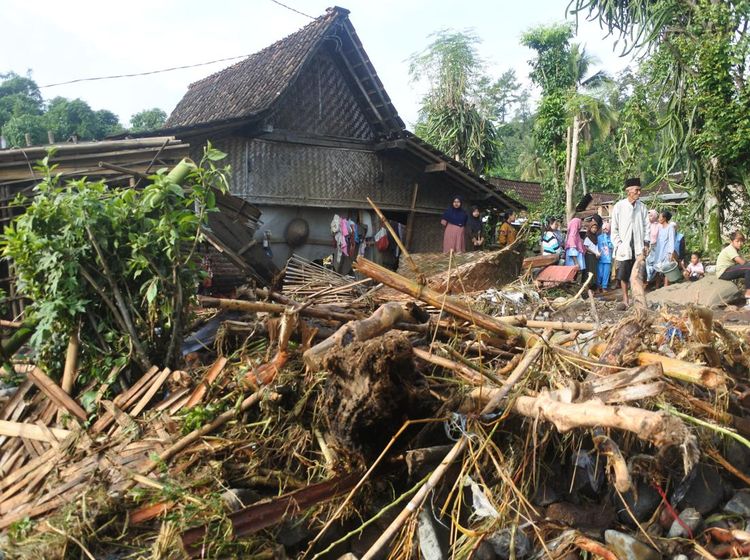 Dampak Banjir Bandang di Kabupaten Bondowoso