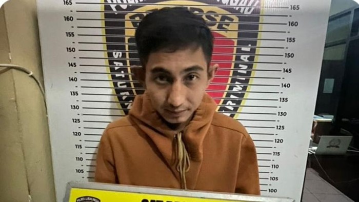 Beta Handika ditangkap polisi gegara bakar rumah ortunya sendiri