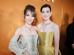 Cinta Laura Kagum Saat Ketemu Anne Hathaway: Humble Banget!