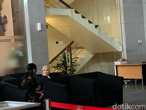KPK Periksa Nicke Widyawati Terkait Kasus Korupsi di PGN