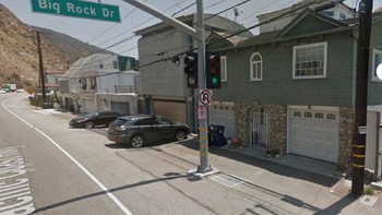 Wilayah Los Angeles sendiri telah bersiap menghadapi kebakaran saat musim gugur, khususnya ketika angin musiman tiba di wilayah tersebut. Foto: Maxar Technologies