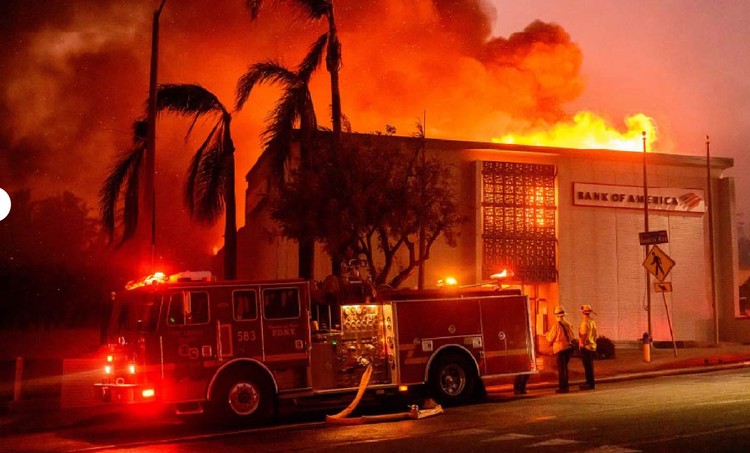 Foto sebelum dan setelah kebaran besar di Los Angeles