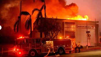 Setelah kebakaran. Foto: MaxarTechnologies