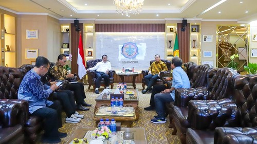 Gubernur NTB terpilih, Lalu Muhamad Iqbal, menemui Mentan Andi Amran Sulaiman di Jakarta, Jumat (10/1/2025) untuk membahas agenda strategis. (Dok. Humas Iqbal-Dinda)