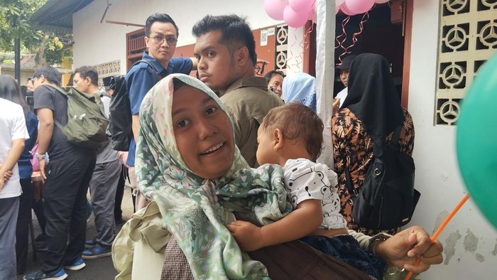 Ibu menyusui dan ibu hamil yang ikut  program Makan Bergizi Gratis, Jumat (!0/1/2025).