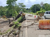 Polisi Berlakukan Sistem Buka Tutup di Jalan Timor Raya KM 41