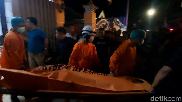 Jenazah pemuda yang dibunuh di barbershop Jombang