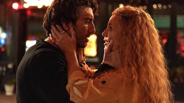 Cuplikan adegan Justin Baldoni dan Blake Lively di It End With Us.