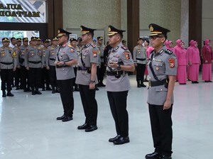 Kapolda Sulsel Pimpin Sertijab Kapolrestabes Makassar-Kapolres Soppeng Baru