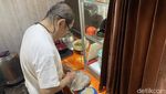 Lezatnya Legendaris! Bakmi Topping Ayam Kampung Halal di Cikini