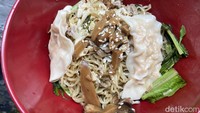 Menu utama yang paling banyak dipesan ada Bakmi Bakso Sapi (Rp 64.000) dan Bakmi Swikiaw Shitake (Rp 64.000).  Foto: detikFood