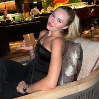 “Sangat beruntung bisa menjadi ibumu. Bayi perempuanku yang cantik. Lila Grey. Kamu sempurna,” kata Lilly di Instagram. Foto: Instagram