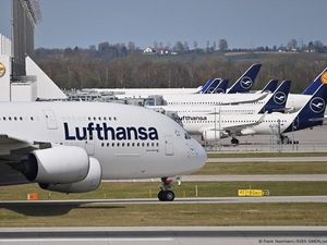 Lufthansa Peringati 100 Tahun, Hadapi Masa Kelam Warisan Nazi