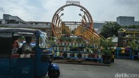 Sebelum ada jembatan ini warga harus menyeberang dengan jarak satu kilometer.
