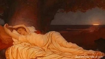 Kadang kamu terlalu sibuk berpikir soal orang lain, padahal mereka ya nggak peduli kok sama kamu. Foto: Classical AF Instagram via Bored Panda