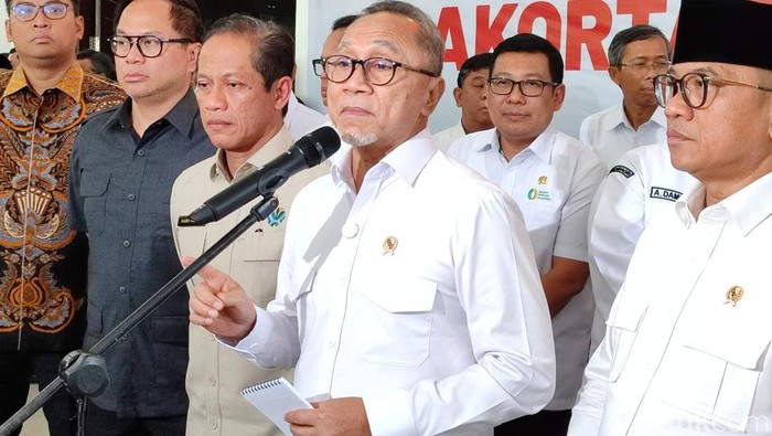 Menko Pangan Zulkifli Hasan di Serang, Banten