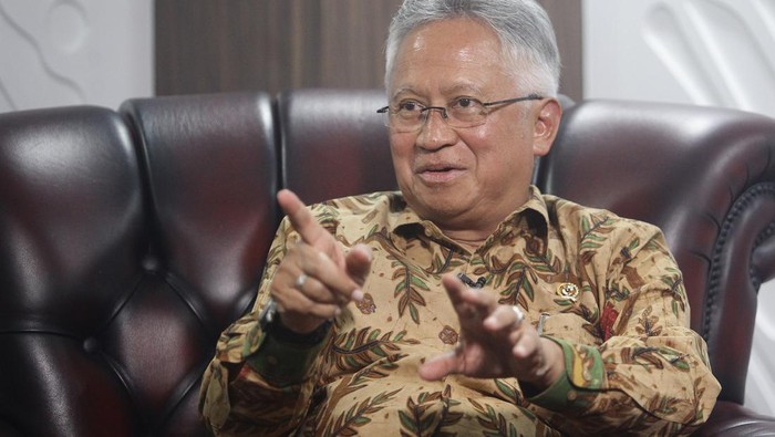 Menteri Pendidikan Tinggi, Sains, Riset, dan Teknologi (Mendikristek) Prof. Satryo Soemantri Brodjonegoro