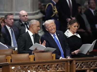 Momen Akrab Trump dan Obama Saat Pemakaman Jimmy Carter