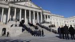 Momen Jenazah Jimmy Carter Dibawa Keluar Gedung Capitol