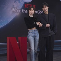 Drama Korea When the Stars Gossip mengikuti kisah cinta Lee Min Ho dan Gong Hyo Jin yang bertemu di stasiun antariksa. Foto: dok. Netflix