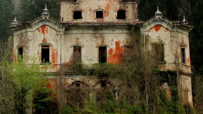 Penampakan Villa de Vecchi