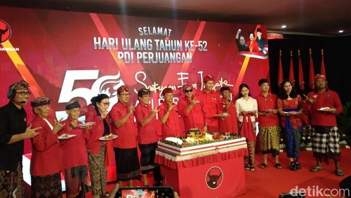 Suasana peringatan HUT ke-52 PDIP di seluruh Indonesia, tak terkecuali di Sekretariat DPD PDIP Provinsi Bali, Jumat (10/1/2025).