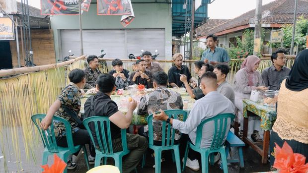 Pernikahan unik di Banyuwangi.