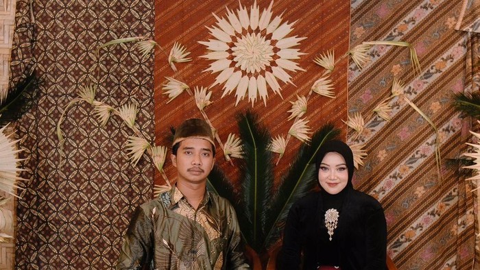 Pernikahan unik di Banyuwangi.