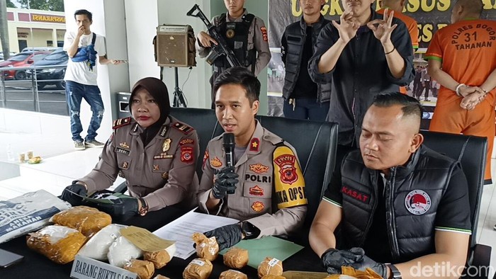 Polres Bogor Tangkap Pengedar 6,9 Kg Sabu.
