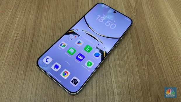 Ponsel Oppo Find X8. (CNBC Indonesia/Novina Putri)