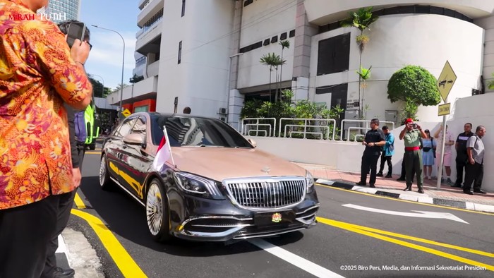 Mercedes-Maybach temani Prabowo wara-wiri di Malaysia