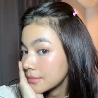 Dilihat dari samping, hidung hasil rhinoplasty Raya jelas terlihat. Kamu 1 bulan ud cantik amaaattt, komentar Maya Septha yang belum lama juga menjalani oplas pada wajahnya. MasyaAllah kamu cantik syekalih, tulis komentar lain. Foto: Instagram/@rayakohandi244