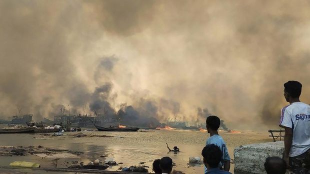 Serangan udara junta Myanmar menewaskan sedikitnya 40 orang di sebuah desa di negara bagian Rakhine barat. (The Arakan Army via AP)