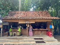 Video: Merasakan Sensasi Makan di Resto Cibubur dengan Naungan Bambu