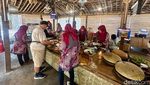 Gule Entok dan Lodeh Terong Enak di Kampung Pohon Bambu