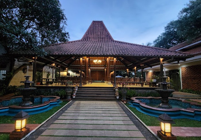 5 Tempat Makan Bersuasana Desa di Cibubur, Mirip Kayak Jogja!