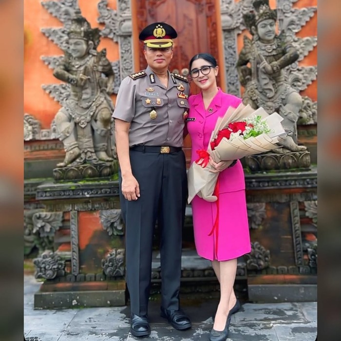 Uut Permatasari Uut Permatasari
